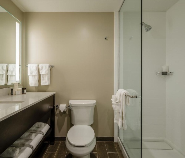 Hotel Madison & Shenandoah Conference Ctr. image 21