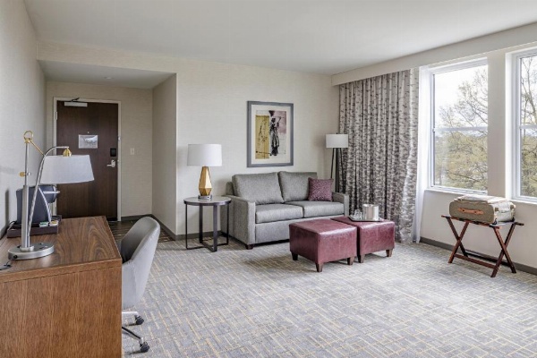 Hotel Madison & Shenandoah Conference Ctr. image 25